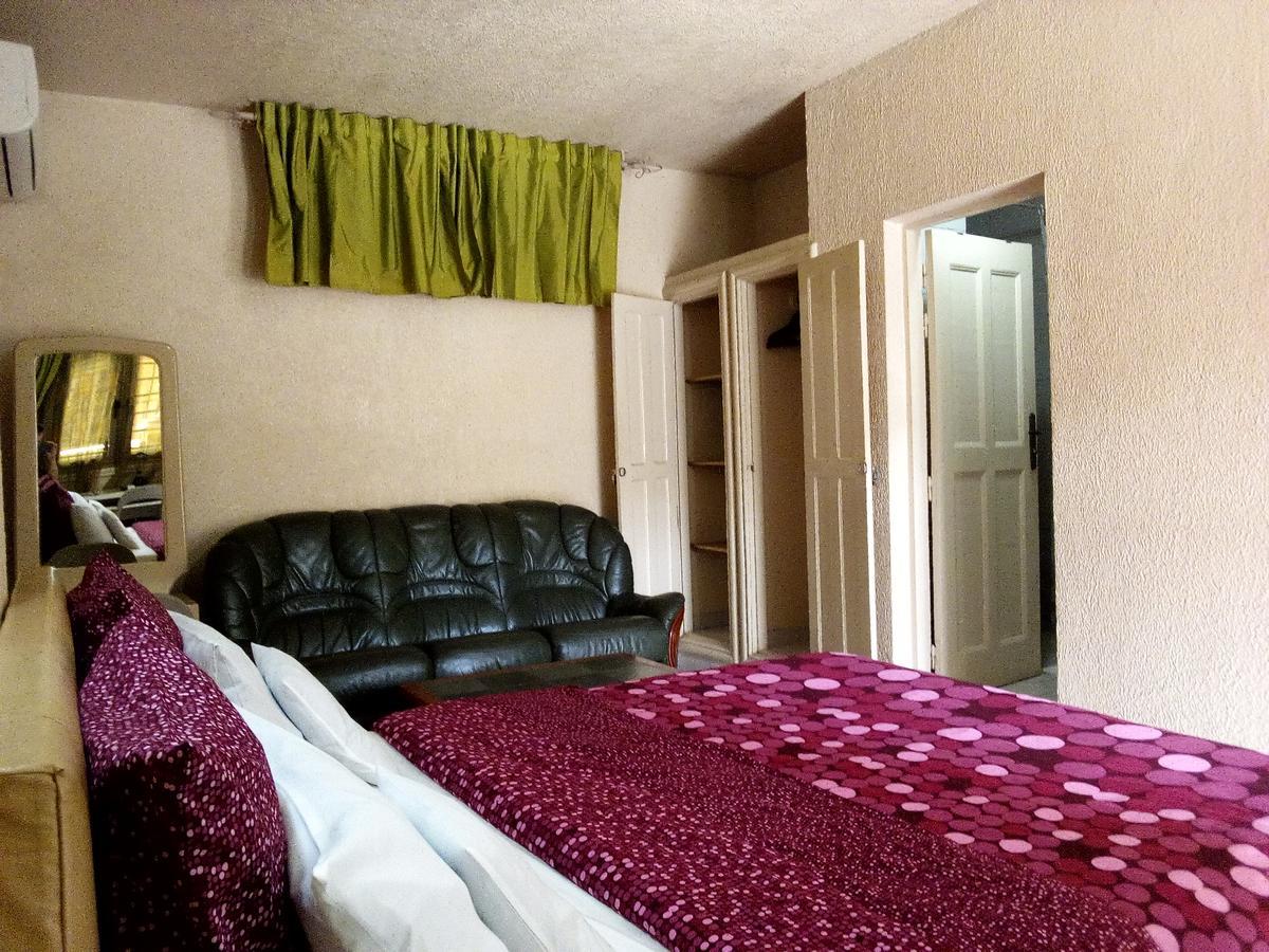 Hotel Saint Thomas Lomé Eksteriør bilde