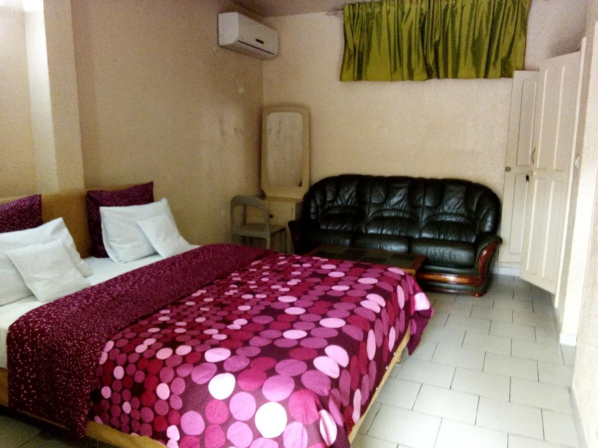 Hotel Saint Thomas Lomé Eksteriør bilde