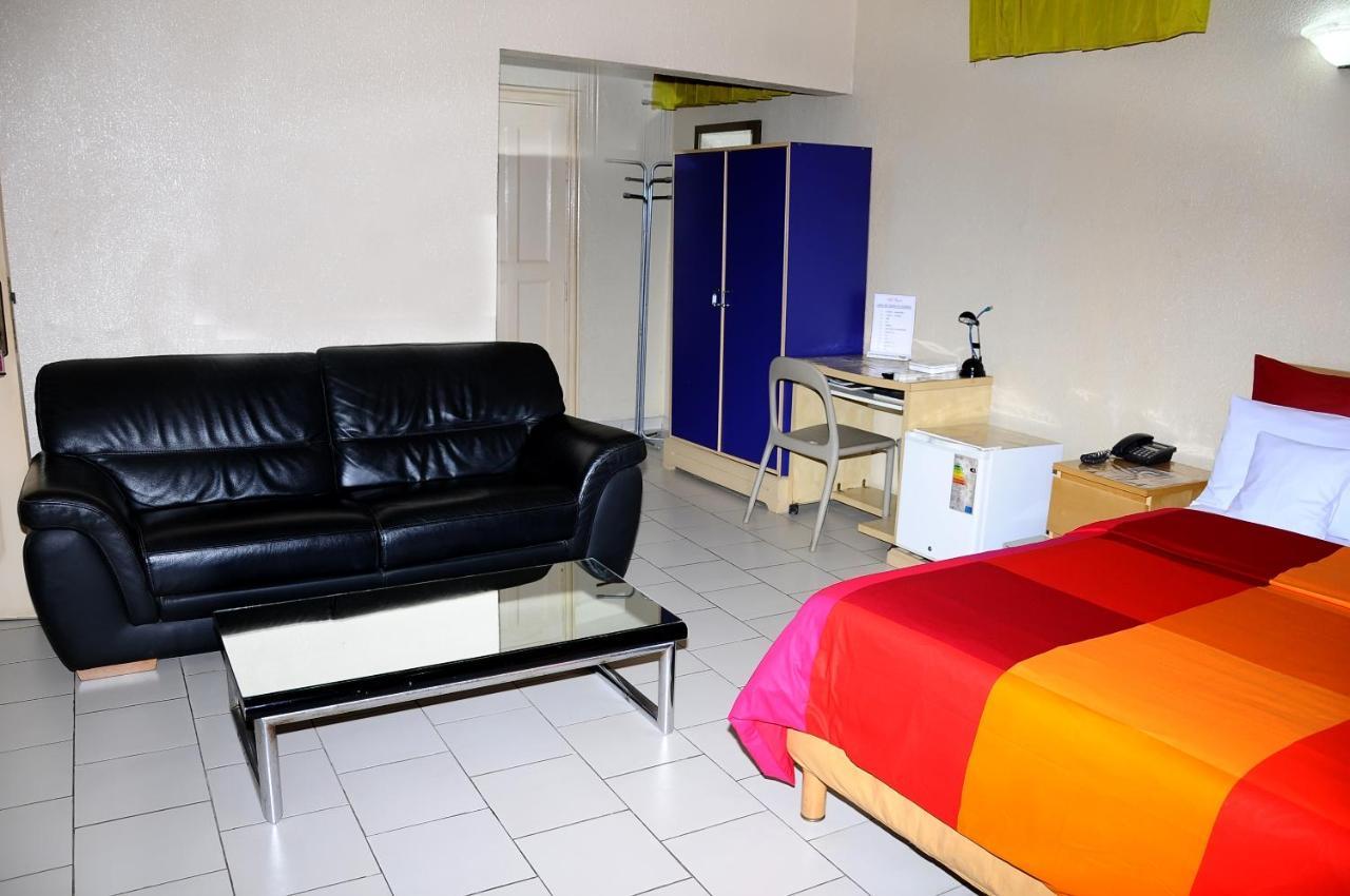 Hotel Saint Thomas Lomé Eksteriør bilde